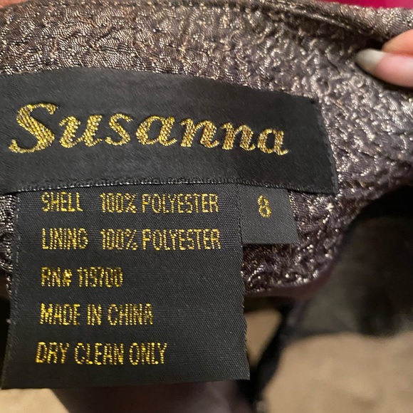 Susanna Women's 2-Piece Skirt Set - Picture 3 of 4